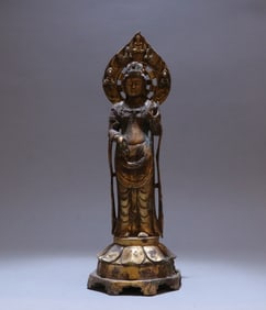 A bronze gilt Buddha statue of the Northern Wei Dynasty