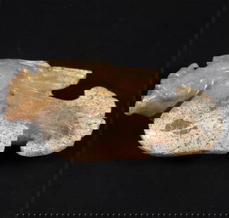 A piece of the ancient jade phoenix bird: Ancient Jade Phoenix Bird Size: L:9.1cm W:6.1cm H:3cm W:148g (The Dimensions Of All Batches Are Manually Measured.If You Need More Detailed Information, Please Contact Our Customer Service Before Bidd