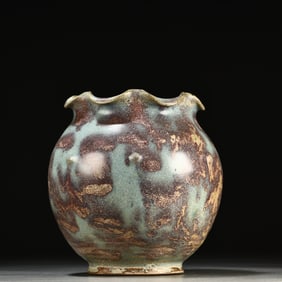 A piece of Song Dynasty Jun kiln of the mouth of the slag bucket pen wash