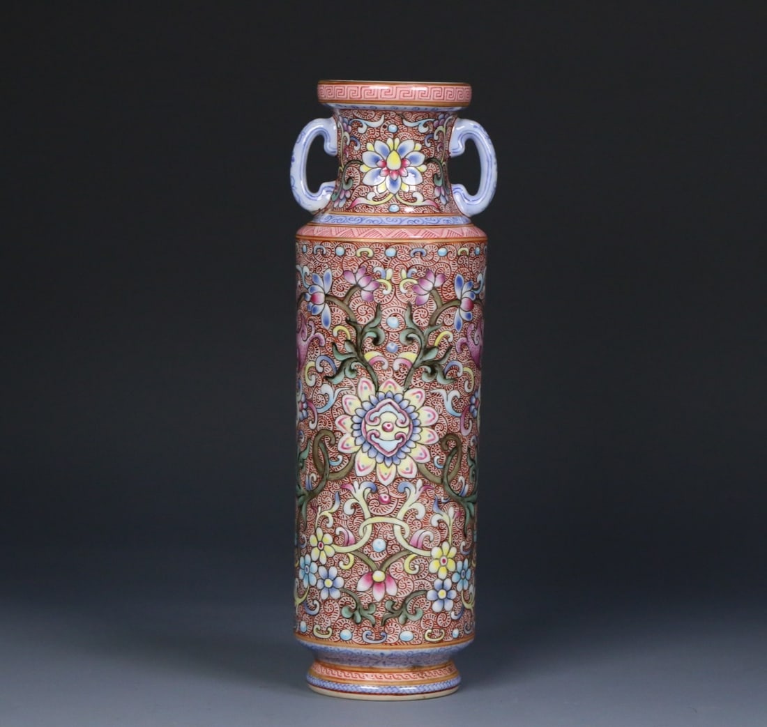 A Qing Dynasty Qianlong official kiln enamel color entwined flower amphora: Qing Dynasty Qianlong year of the official kiln enamel color entwined flower amphora SIZE: 17x5.6cm (The Dimensions Of All Batches Are Manually Measured.If You Need More Detailed Information, Please C