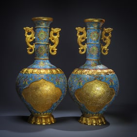 A pair of exquisite filigree cloisonn é vases