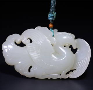 A beautiful Hetian jade phoenix piece: Exquisite Hetian jade phoenix wear SIZE: L:7.5cm W:4.2cm T:1.3cm W:57g (The Dimensions Of All Batches Are Manually Measured.If You Need More Detailed Information, Please Contact Our Customer Service B