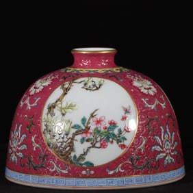 A piece of the Qing Dynasty Yongzheng year of the rolling road carmine red three-sided window enamel