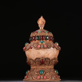 A fine gilt copper filigree crystal inlaid gemstone jar