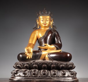 A beautiful bronze gilt Buddha statue