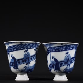 A pair of blue and white character bell cups made in the Kangxi year of the Qing Dynasty