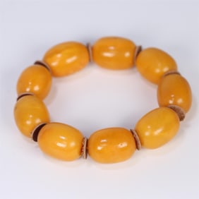 A bracelet of old beeswax jujube beads from the Qing Dynasty