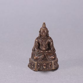 A bronze fetus of the Qing Dynasty Amitayus Buddha