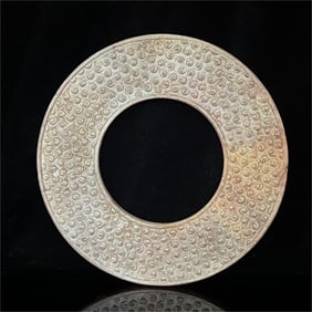 A piece of exquisite Hetian Yugu Wen Yuhuan