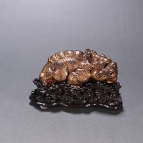 A bronze gilt beast ornament from the Qing Dynasty
