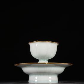 A piece of the Song Dynasty Hutian kiln wrapped marigold cup