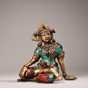 A delicate pure copper craft inlaid with gemstones to paint the Baidu Mother Buddha statue