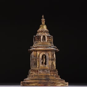 A bronze gilt stupa from the Qing Dynasty