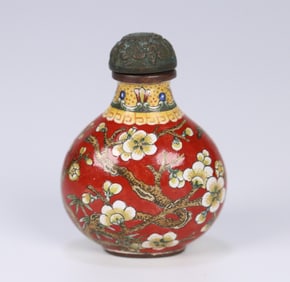 A Qing Dynasty bronze fetal painting enamel plum blossom snuff bottle