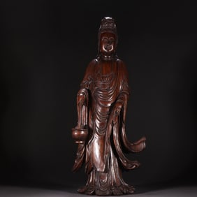 A piece of agarwood basket Guanyin from the Qing Dynasty
