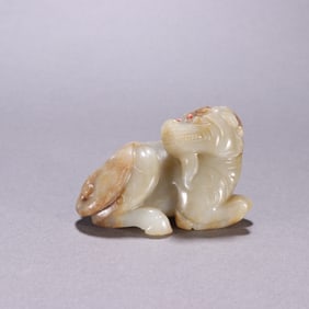 A piece of the Han Dynasty's ancient jade beast