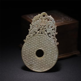 A piece of exquisite ancient jade is suitable for descendants of the valley pattern jade