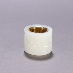 A Qing Dynasty Hetian jade gold-filled hunting figure wrench