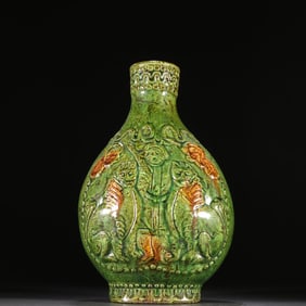 A piece of Gongxian kiln twisted tire bottle in the Tang Dynasty