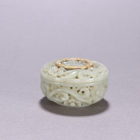 A piece of Liaojin Hetian jade gold carved twig pattern elephant box