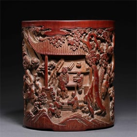 A piece of bamboo carving from the Qing Dynasty godson figure pen holder