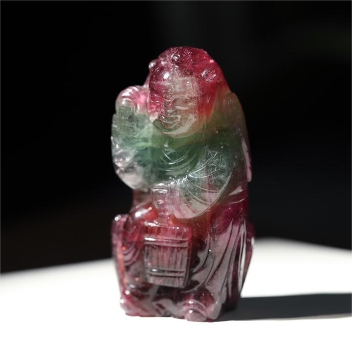 A beautiful tricolor old tourmaline deer milk is offered to relatives: Exquisite three-color old tourmaline deer milk is served by relatives SIZE: H:7.47cm W:3.7cm T:2.47cm (The Dimensions Of All Batches Are Manually Measured.If You Need More Detailed Information , Pleas
