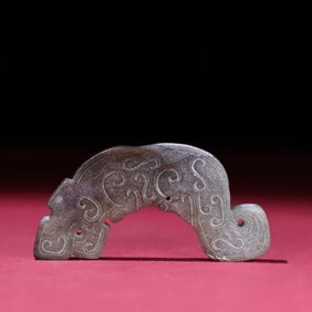 A piece of exquisite Hetian jade jade tiger pendant
