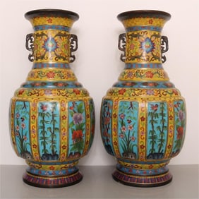 A large cloisonné ten-sided vase made of handmade cloisonné enamel