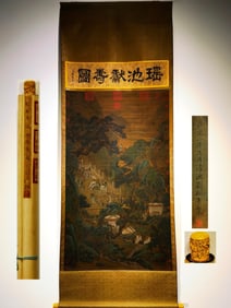A landscape vertical axis of Liu Songnian's eight-foot silk book "Yaochi Longevity Map"