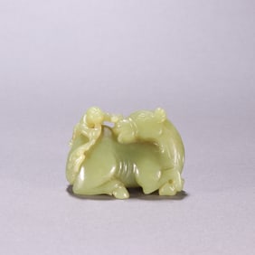 A Hetian topaz horse ornament from the Qing Dynasty