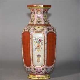 A beautiful square square square bottle with enamel color and gold painting in the round place