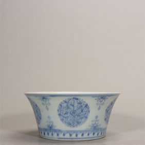 A blue and white light painting group flower horseshoe bowl in the Qing Dynasty Daoguang year
