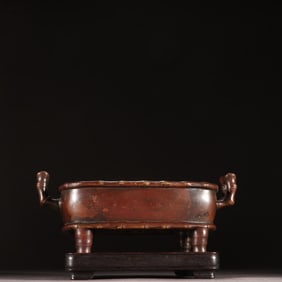 A copper-tired bamboo stove in the Ming Dynasty