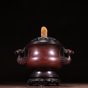 A copper-tired chicken ear aromatherapy stove of the Ming Dynasty Xuande model