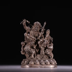 A beautiful statue of the God of Wealth in sterling silver in the Qing Dynasty