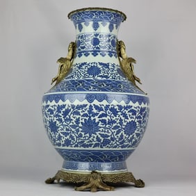 A beautiful blue and white entwined lotus inlaid with copper swan amphora jade pot spring pearl