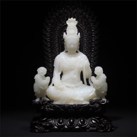 A beautiful Guanyin ornament