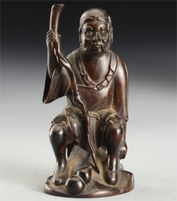A beautiful small-leaved rosewood iron crutch Li seated statue