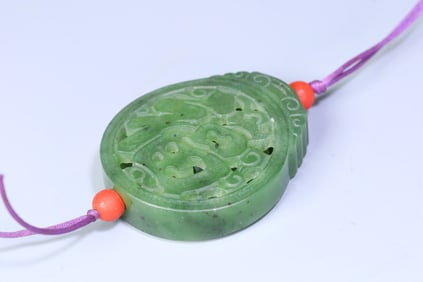 A beautiful Hetian jasper hollow blessing character sachet
