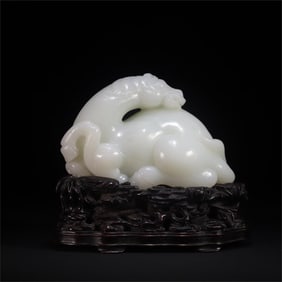 A beautiful white jade horse ornament