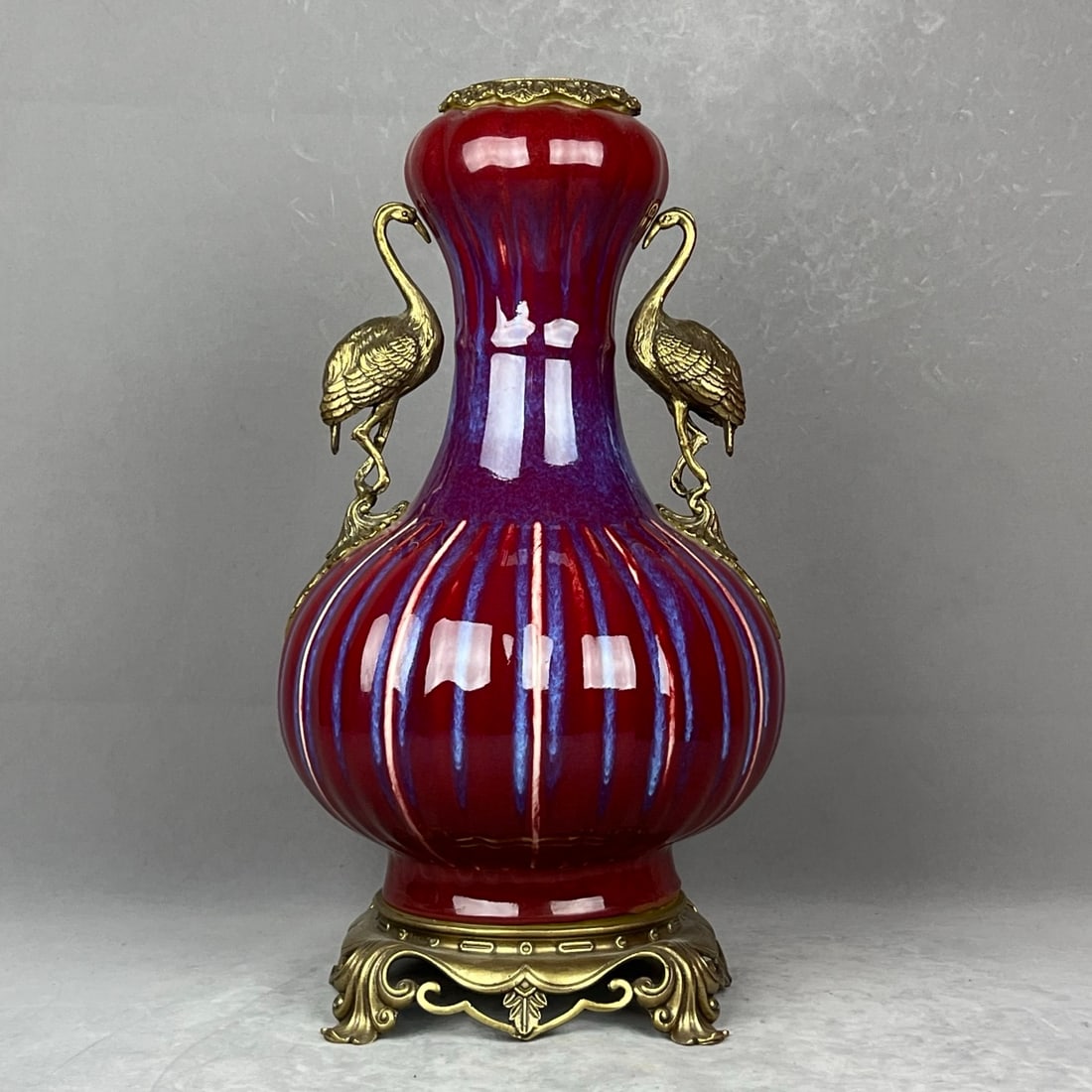 A beautiful kiln-glazed copper crane amphora melon and water chestnut garlic bottle: Exquisite kiln glazed copper crane amphora melon and garlic bottle Size: H:44.5cm Mouth D:9.5cm D:24cm Bottom:20.5cm (The Dimensions Of All Batches Are Manually Measured.If You Need More Detailed Info