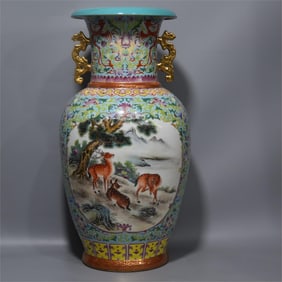A beautiful heavy enamel colored gold-painted window deer rabbit double-eared flip-mouth bottle