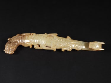 A Han Dynasty Hetian jade seed material dragon pattern belt hook