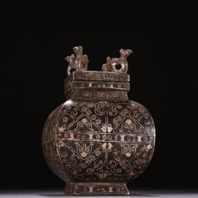 A bronze gold and silver square wall of the Han Dynasty