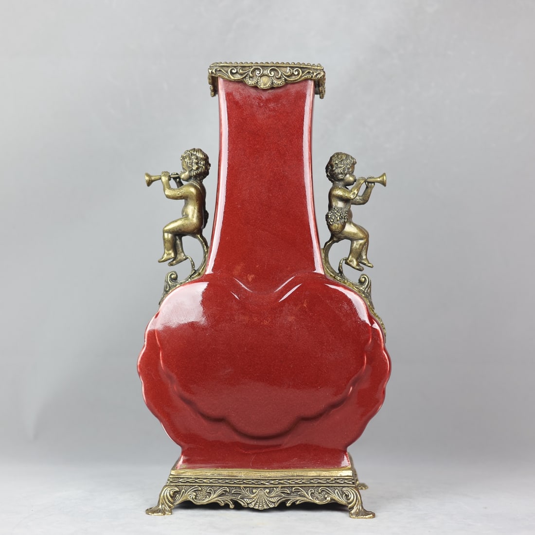 A beautiful red-glazed bronze angel music amphora: Exquisite red glazed bronze angel music amphora flat bottle Size: H:42cm Mouth D:11cm D:23.5cm Bottom:20.5cm (The Dimensions Of All Batches Are Manually Measured.If You Need More Detailed Information,