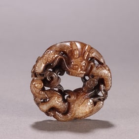 A piece of Hetian jade dragon pattern of the Ming Dynasty