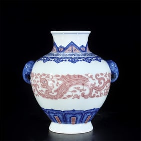 A blue and white glazed red dragon pattern elephant ear made in the Qianlong period of the Qing