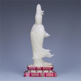 A beautiful Hetian white jade Guanyin statue