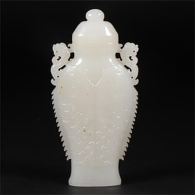 A beautiful Hetian jade amphora