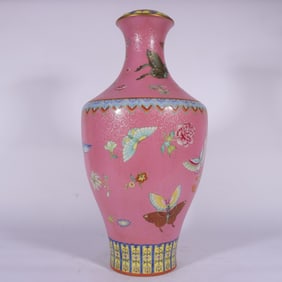 A pastel powder ground rolled butterfly bottle made in the Qianlong period of the Qing Dynasty